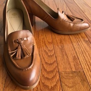 Isola Leather Loafer Tassel Pumps Women’s 8.5